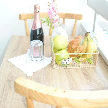 Beautiful Decorated Classy * Evry-Courcouronnes